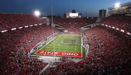 开云赛事集团：欧冠巅峰对决前夕，皇家马德里遭遇重创，进攻核心姆巴佩训练中重伤，取胜曼城前景蒙上阴影