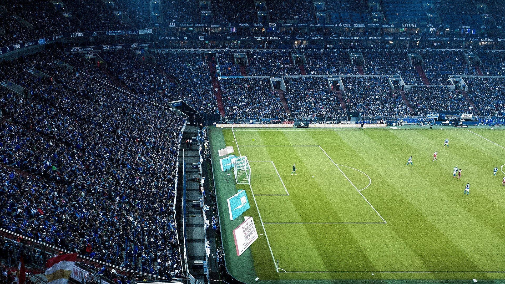 韩国足球传奇柳相铁因癌去世，02世界杯神话永载史册